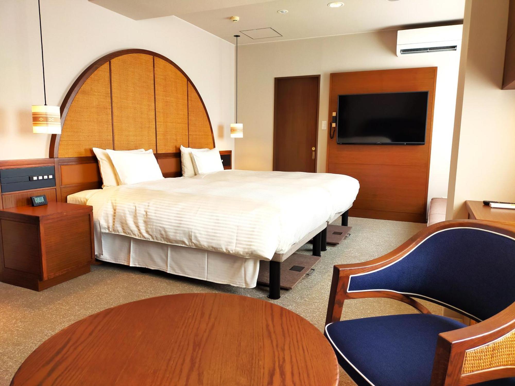 Hotel Palm Royal Naha Kokusai Street Exterior photo